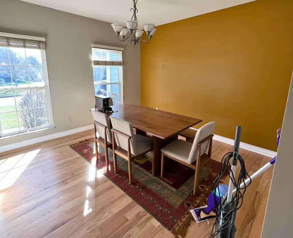 Interior painting in Columbus, Ohio – dining room with accent wall